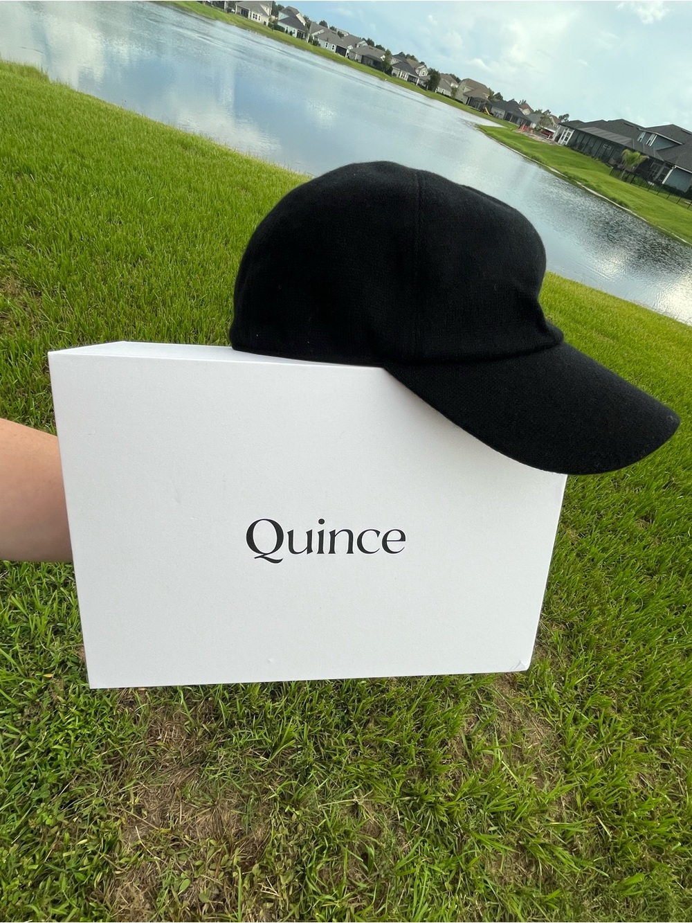 NWT Quince Black Cashmere Baseball Cap - Medium/Large